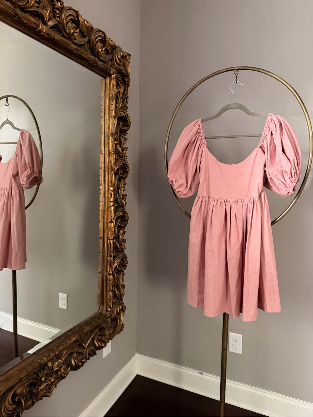 NWT Bali ELF Strawberry Fields Puff-Sleeve Mini Dress